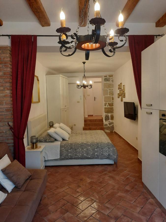 ראב Old Town Rab Studio Apartment מראה חיצוני תמונה