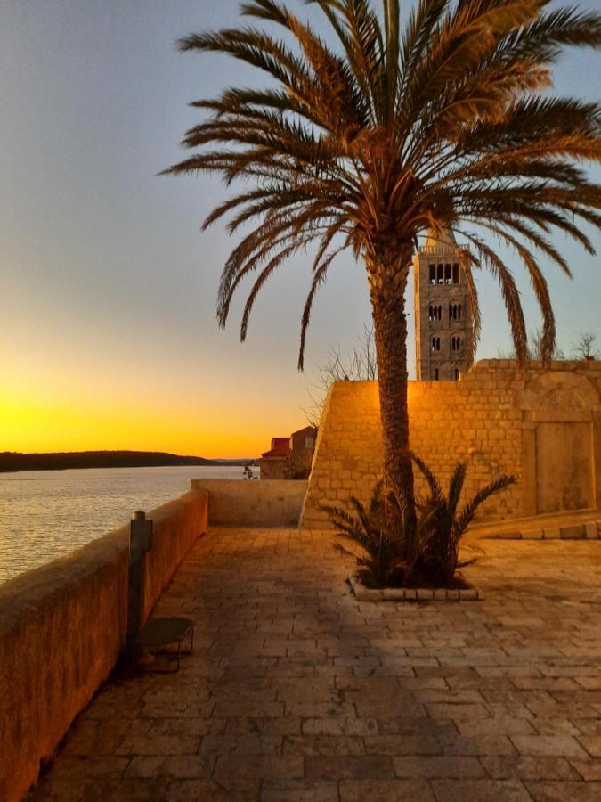 ראב Old Town Rab Studio Apartment מראה חיצוני תמונה
