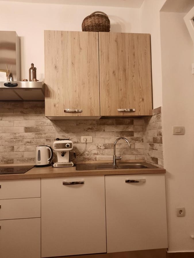 ראב Old Town Rab Studio Apartment מראה חיצוני תמונה