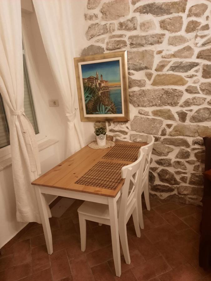 ראב Old Town Rab Studio Apartment מראה חיצוני תמונה